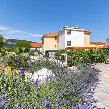 Vila Iris Baska Exterior foto